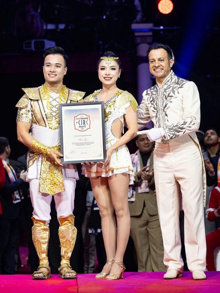 NSƯT Bùi Thị Hương và NSƯT Vũ Thanh Tuấn gặt hái quả ngọt tại các Liên hoan Xiếc quốc tế.