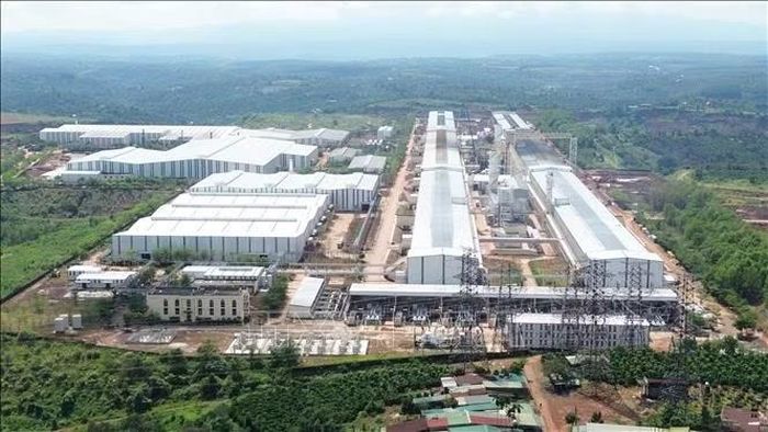 Nhà máy điện phân nhôm Đắk Nông tại Khu công nghiệp Nhân Cơ (xã Nhân Cơ, tỉnh Lâm Đồng), góp phần hoàn thiện chuỗi chế biến sâu bô xít - alumin - nhôm tại Việt Nam.