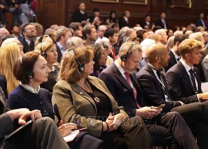Các đại biểu tham dự cuộc phát biểu chính sách tại Đại học Copenhagen của Tổng Bí thư, Chủ tịch nước Tô Lâm. Ảnh: Thống Nhất/TTXVN