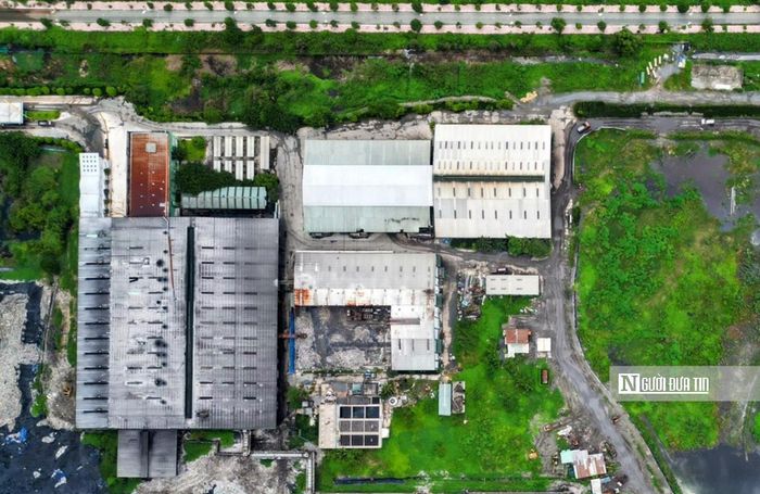 Dự án tích hợp hệ thống trạm xử lý nước rỉ rác tập trung tiên tiến và bãi lưu chứa tro xỉ trơ vô hại rộng 14 ha sau khi đốt. Lợi ích lớn nhất là dải cây xanh dày đặc bao quanh sẽ ngăn chặn toàn bộ mùi hôi và tiếng ồn phát tán.
