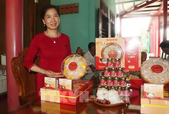 Nhiều sản phẩm OCOP của tỉnh Cà Mau được quan tâm hỗ trợ thực hiện các thủ tục hành chính. Ảnh: Tuấn Phi - TTXVN