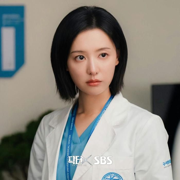 Mức trung bình 18,5% cùng tỷ lệ cao nhất 20,8% cho thấy Doctor X đang có khởi đầu đáng chú ý trên truyền hình Hàn Quốc. 