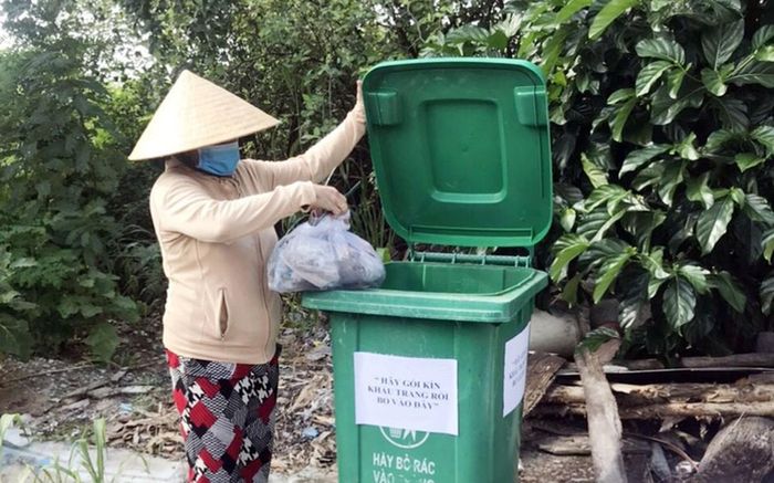 Khi xây dựng các công cụ môi trường, góc nhìn về giới, sinh kế, lao động, sức khỏe, dân tộc, khuyết tật và các vấn đề xã hội cần được tích hợp ngay từ đầu thay vì được bổ sung sau khi chính sách đã được thiết kế.