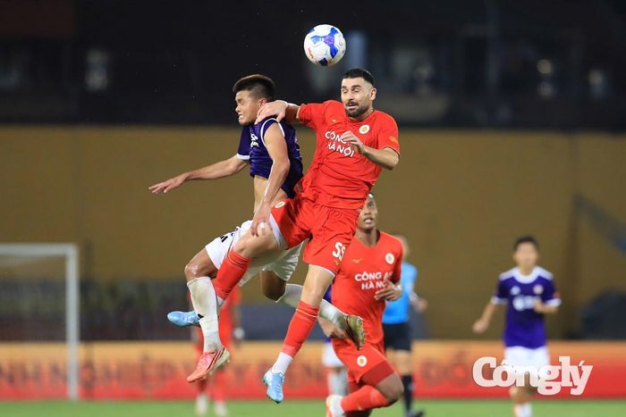 Hà Nội FC có chiến thắng nghẹt thở 1-2 trước Công an Hà Nội. Ảnh: VPF.