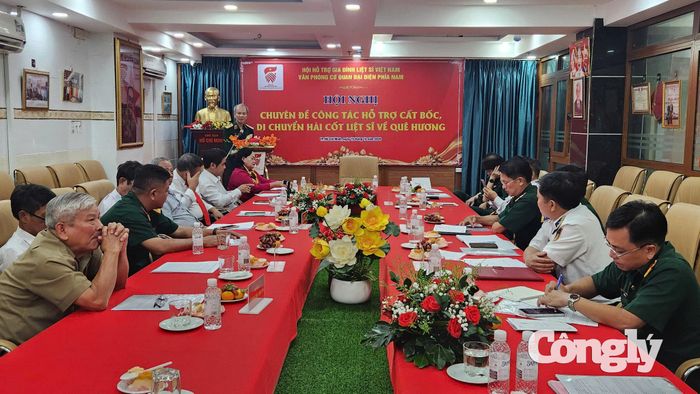 Hội nghị chuyên đề về hỗ trợ cất bốc, di chuyển hài cốt liệt sĩ về quê hương.