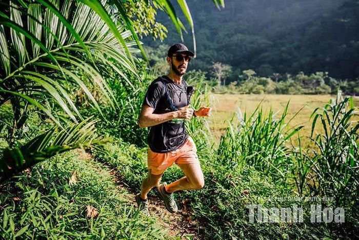 Pù Luông gọi mời, những bước chân không ngừng tiến về phía trước.