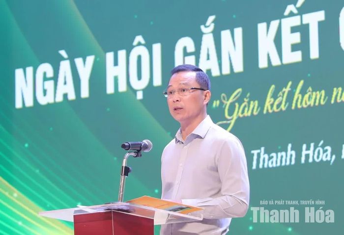 Chủ tịch UBND tỉnh Tô Anh Dũng gửi lời chúc mừng tốt đẹp nhất tới các nữ công nhân, người lao động nhân Ngày Phụ nữ Việt Nam 20/10.