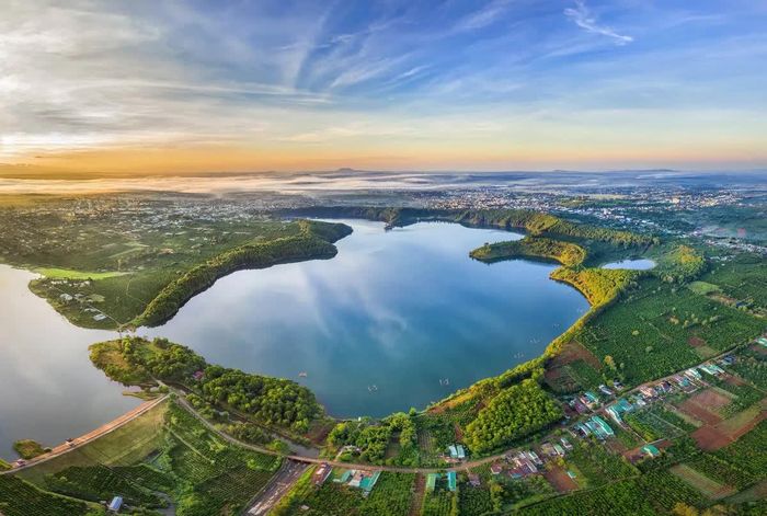 Việc mở rộng kết nối hàng không cùng chuỗi sự kiện văn hóa được kỳ vọng đưa Gia Lai đến gần hơn với các thị trường khách quốc tế. Ảnh: Vietnam Tourism