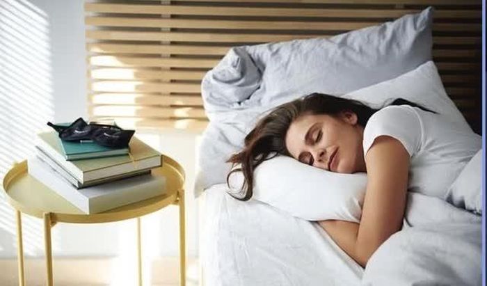 Giấc ngủ sâu giúp não bộ được phục hồi và hoạt động tốt hơn các chức năng tập trung và nhận thức. Ảnh: Shutterstock.