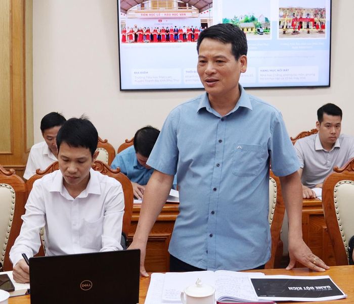  Đại diện Sở Văn hóa, Thể thao và Du lịch trao đổi về nội dung hợp tác tổ chức các giải đấu thể thao điện tử tại thành phố. 