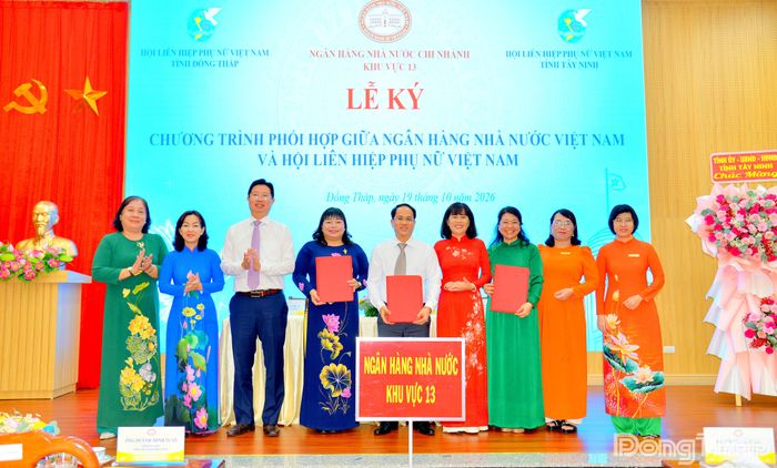  Ngân hàng Nhà nước chi nhánh Khu vực 13 ký kết Chương trình phối hợp giai đoạn 2026 - 2030 với Hội Liên hiệp Phụ nữ 2 tỉnh Đồng Tháp và Tây Ninh.