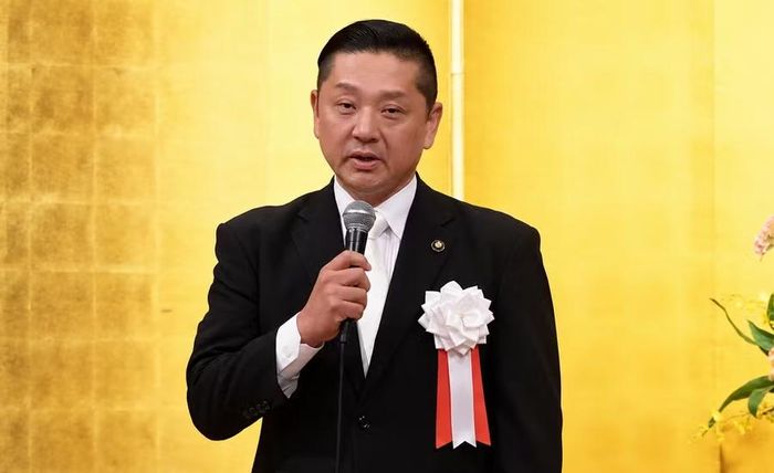  Thị trưởng TP. Izumisano Chiyomatsu Hiroyasu phát biểu tại buổi làm việc. Ảnh: Ngọc Luận 