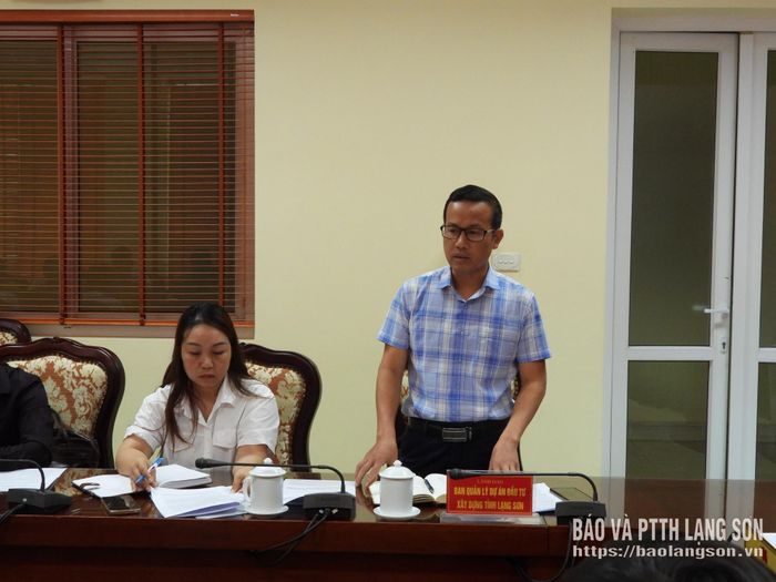 Đại diện chủ đầu tư dự án phát biểu tại cuộc họp giao ban
