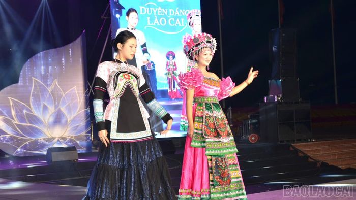 Chương trình tôn vinh vẻ đẹp của phụ nữ Việt Nam, giới thiệu vẻ đẹp và bản sắc văn hóa các dân tộc thông qua trang phục truyền thống.