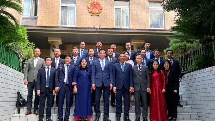 Đoàn công tác của tỉnh Lào Cai tại Đại sứ quán Việt Nam tại Nhật Bản.