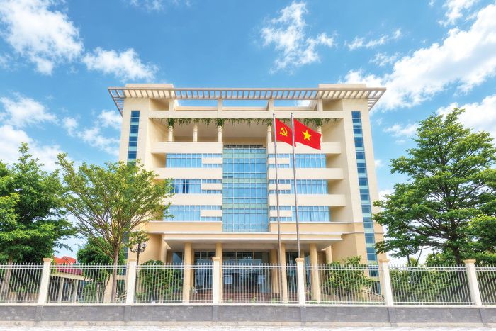 Trụ sở Sở Tài chính Bình Thuận (cũ) nay đã được trưng dụng làm UBND phường Phú Thủy. Ảnh: Hùng Cường