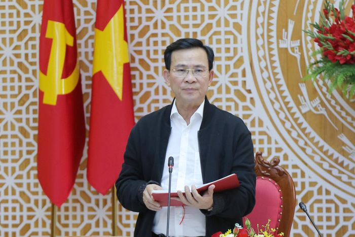 Ủy viên Ban Chấp hành Trung ương Đảng, Phó Bí thư Tỉnh ủy, Chủ tịch UBND tỉnh Hồ Văn Mười yêu cầu Sở Y tế đẩy mạnh áp dụng chuyển đổi số trong công tác theo dõi, khám, chữa bệnh