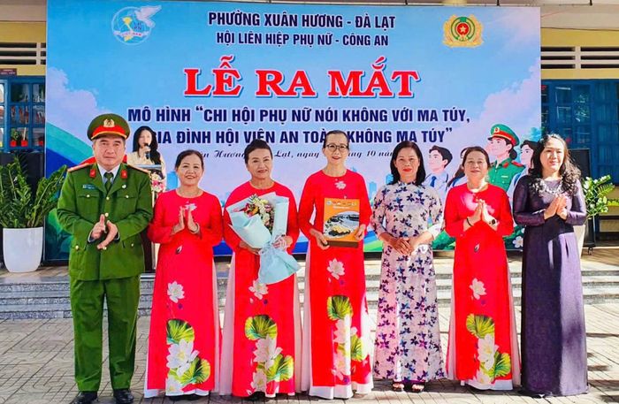 Nhiều mô hình mang ý nghĩa thiết thực được ra mắt dịp 20/10
