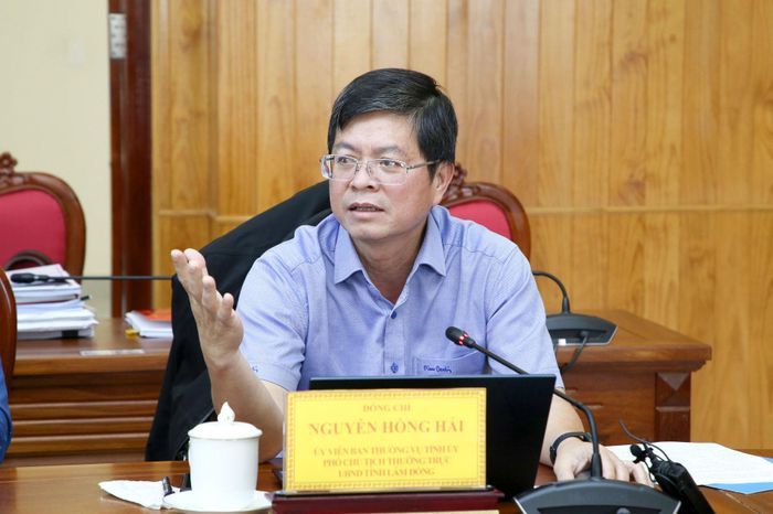 Ủy viên Ban Thường vụ Tỉnh ủy, Phó Chủ tịch Thường trực UBND tỉnh Nguyễn Hồng Hải đề nghị các sở, ngành, địa phương tăng cường công tác giải ngân ở các công trình trọng điểm