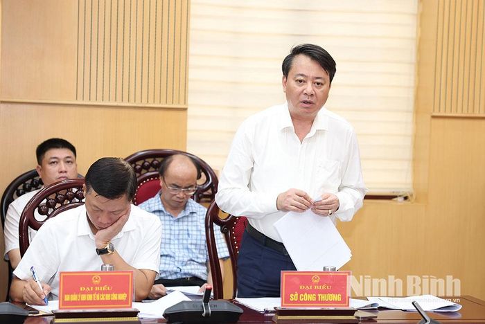 Lãnh đạo Sở Công thương phát biểu tại hội nghị.