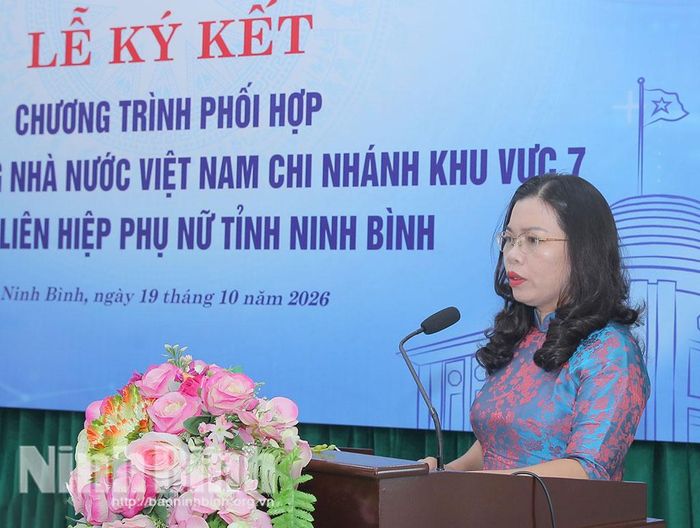 Lãnh đạo Hội Liên hiệp Phụ nữ tỉnh phát biểu tại lễ ký kết.