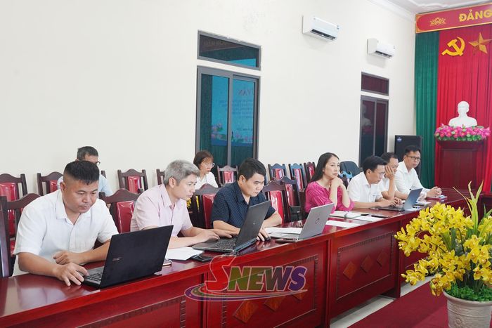 Đại biểu tham gia hội thảo.