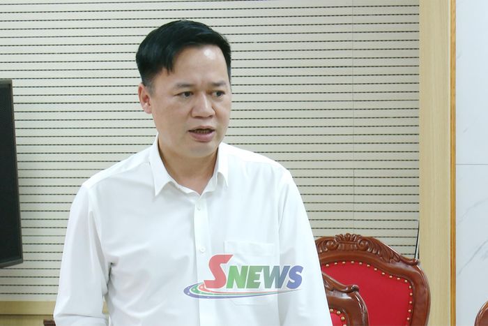 Đồng chí Bí thư Đảng ủy, Giám đốc Sở Tài chính phát biểu tại hội nghị.