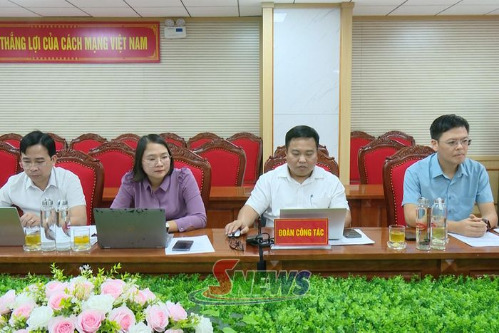 Các đại biểu dự hội nghị