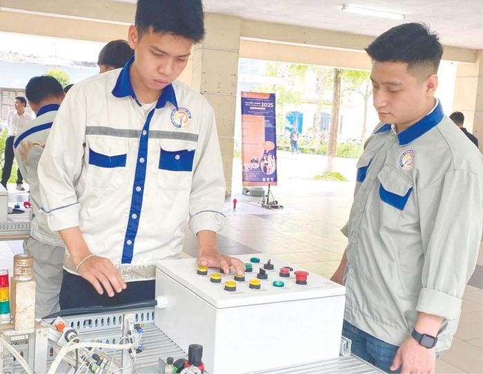 Đào tạo nghề tại Trường Cao đẳng Công nghiệp Huế