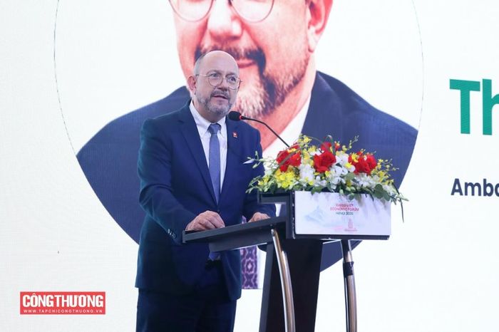 Đại sứ Thụy Sỹ tại Việt Nam Thomas Gass đề xuất ba tiêu chí thực tế để đánh giá thực chất thành công của Hiệp định