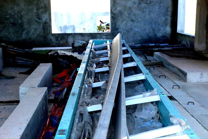 Phía chủ đầu tư cho biết, đã cung cấp hồ sơ chứng minh nguồn lực tài chính, thanh toán khối lượng công việc nhà thầu thực hiện và nhiều lần vận động SUEZ trở lại công trường nhưng không thành. Hai bên sau đó tiến tới chấm dứt hợp đồng nhằm hạn chế nguy cơ phát sinh tranh chấp, kiện tụng.