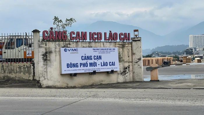 Theo UBND tỉnh Lào Cai, khu vực dự kiến mở rộng Cảng cạn Đông Phố Mới đang nằm trong phạm vi Ga Lào Cai thuộc Dự án đầu tư xây dựng tuyến đường sắt Lào Cai - Hà Nội - Hải Phòng đang triển khai thực hiện (Ảnh minh họa).