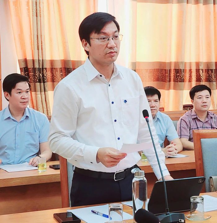 Giám đốc Sở Xây dựng Phú Thọ Nguyễn Xuân Quang báo cáo đề xuất điều chỉnh quy hoạch của tỉnh.