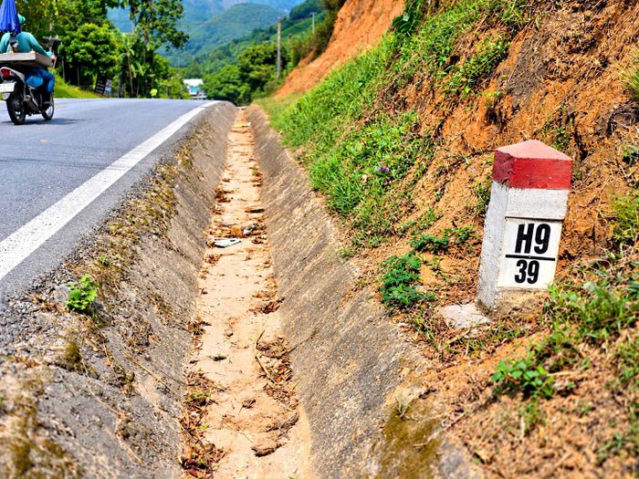 Theo quyết định, dự án tập trung sửa chữa các vị trí từ Km39+900 - Km40+200; Km40+950 - Km41+880; Km43+100 - Km43+850; Km50+000 - Km50+200; Km52+000 - Km52+100; Km53+100 - Km54+298; Km54+432 - Km54+690 và Km58+000 - Km59+000.