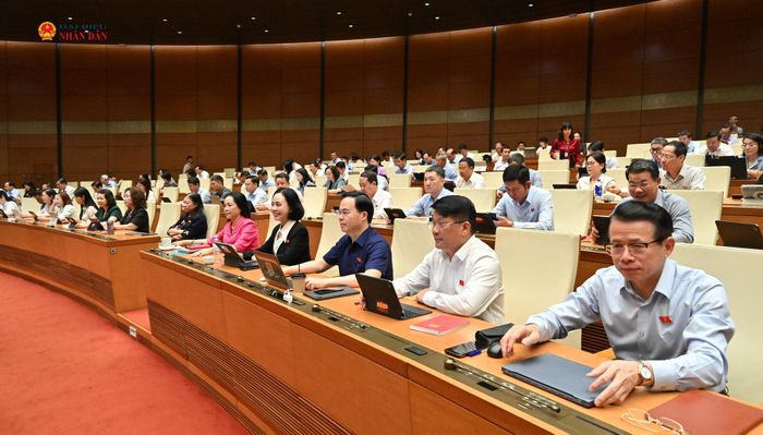 Các đại biểu tham dự phiên họp. Ảnh: Quang Khánh