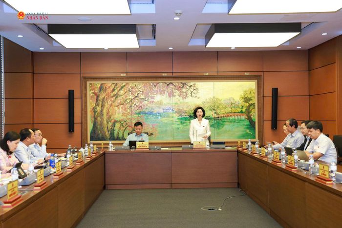 Quang cảnh thảo luận tại Tổ 1 (Hà Nội). Ảnh: Văn Tuyến