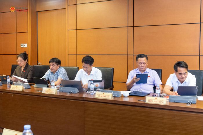 Đoàn ĐBQH tỉnh Lai Châu tại phiên thảo luận tổ