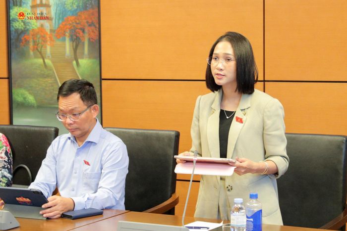 ĐBQH Nàng Xô Vi (Quảng Ngãi) phát biểu