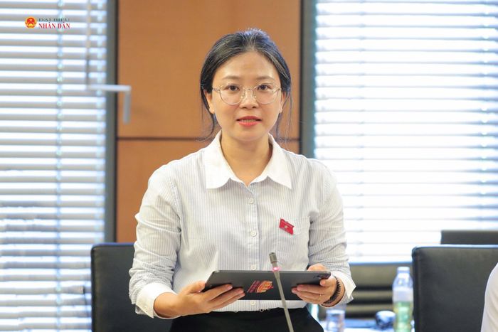 ĐBQH Nguyễn Thanh Ngân (Khánh Hòa) phát biểu