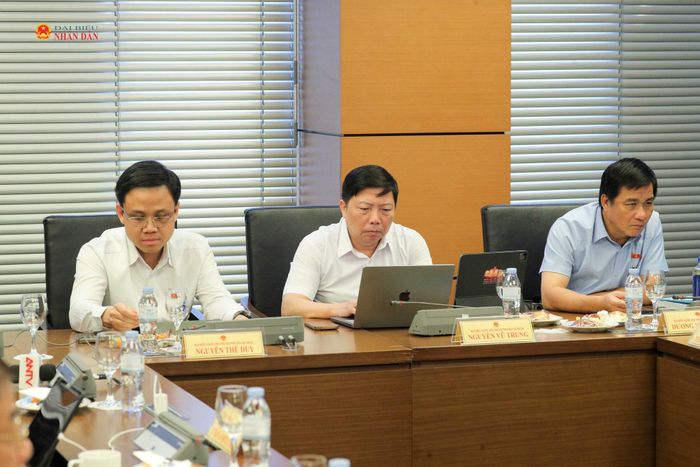 Các đại biểu tại Tổ 2, Đoàn ĐBQH TP. Hồ Chí Minh
