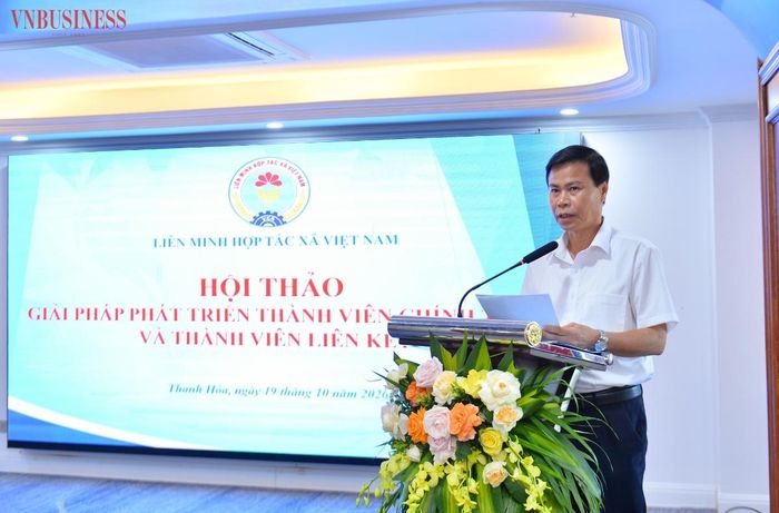 Ông Nguyễn Đình Tuấn, Chủ tịch Liên minh HTX tỉnh Thanh Hoá  phát biểu tham luận tại Hội thảo.