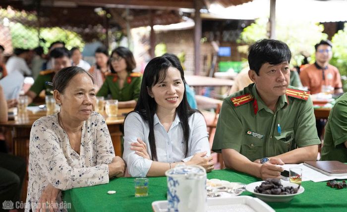 Mô hình “Du lịch cộng đồng Cồn Sơn 4 an toàn” góp phần đổi mới công tác dân vận trong Công an TP Cần Thơ.