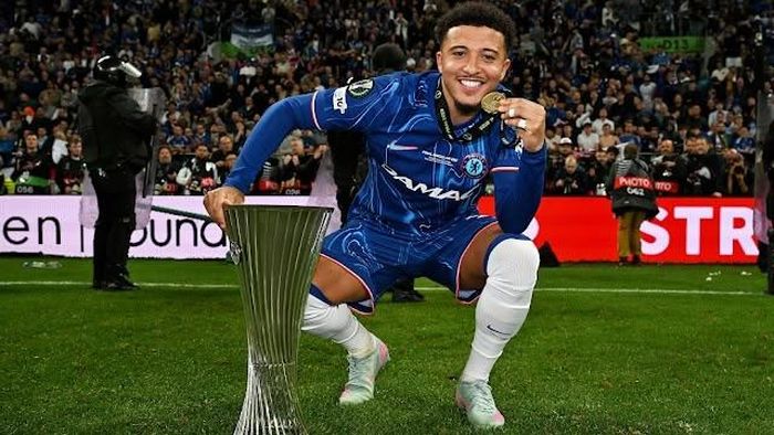 Sancho gia nhập Chelsea theo dạng cho mượn ở mùa giải 2024/25