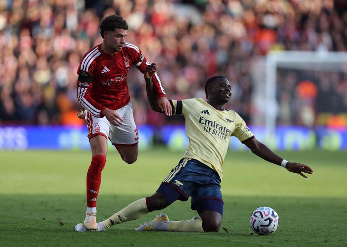 Arsenal chật vật trước Nottingham Forest. (Ảnh: Reuters)