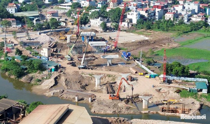 Đoạn đầu tư mở rộng lên 120m đi trùng cao tốc Hà Nội - Thái Nguyên/Vành đai 3 dài 6,55km kết nối từ đoạn 1 đến nút giao đường dẫn cầu Tứ Liên.