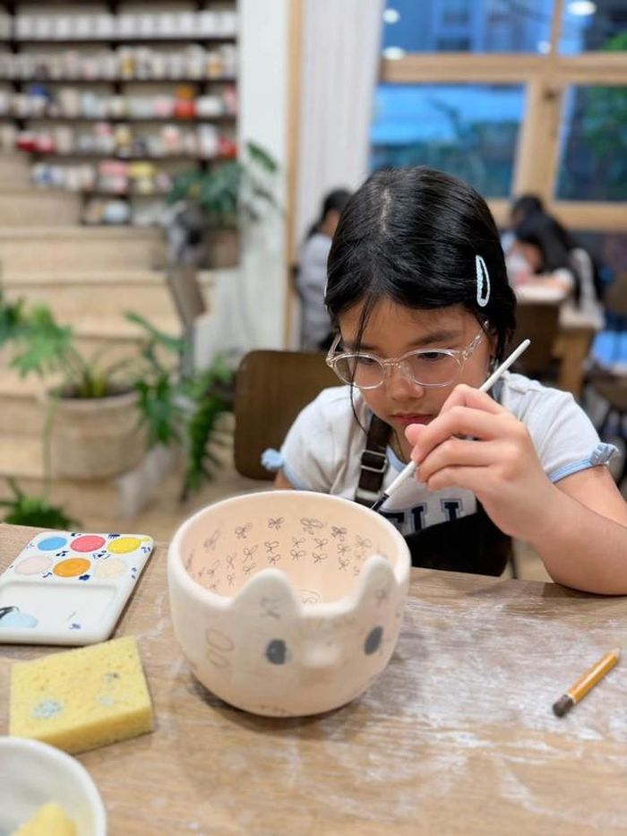 Bé Nấm lại đáng yêu đúng tuổi.