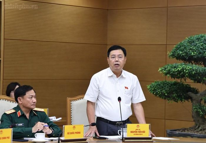 Bộ trưởng Bộ Nội vụ Nguyễn Tiến Hải phát biểu tại cuộc họp. Ảnh: chinhphu.vn/Thu Giang
