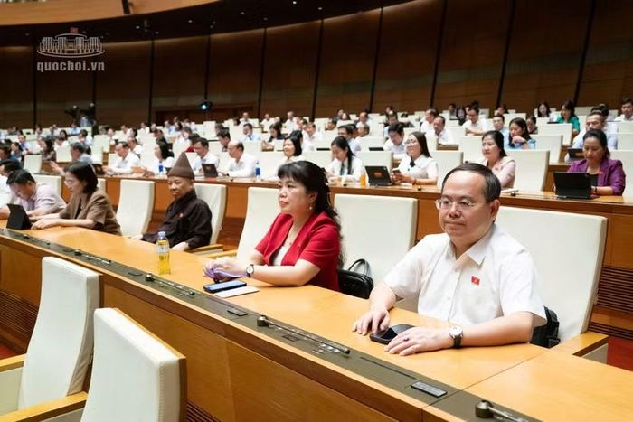 Quang cảnh phiên họp chiều 20-10