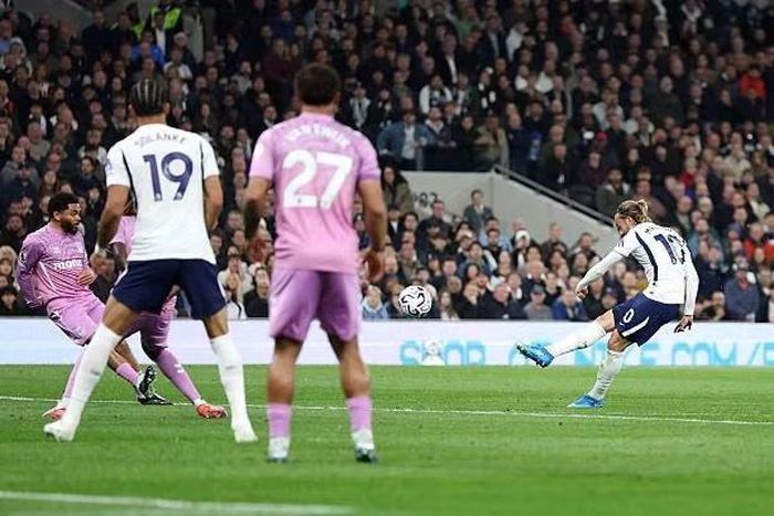 Thắng lợi trước Coventry là bước đầu để Tottenham thoát khỏi vòng xoáy khủng hoảng (Ảnh: Getty Images)