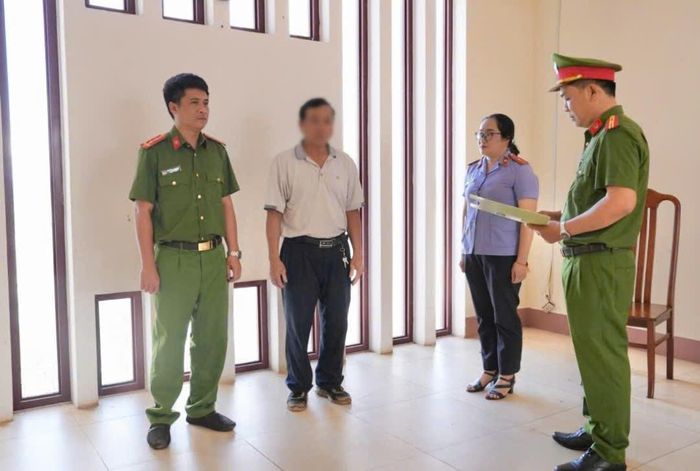 Bị can Nguyễn Thanh Quang tại cơ quan công an. Ảnh CAGL.